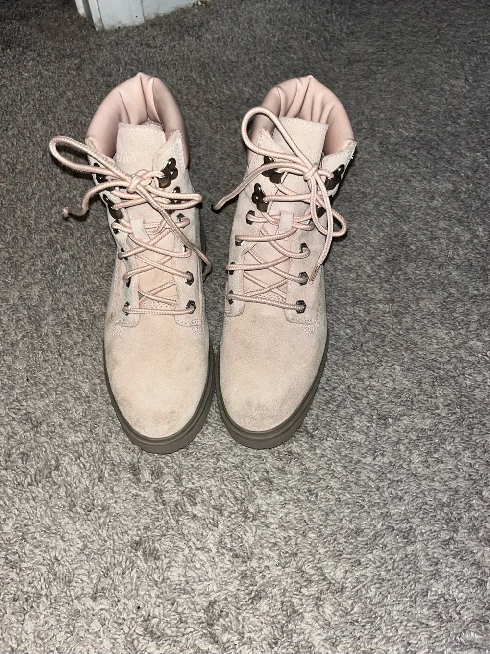 Timberland light pink boots